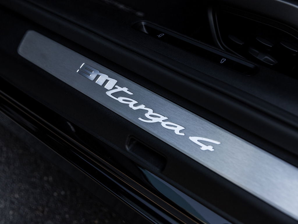 Porsche 992 Targa 4