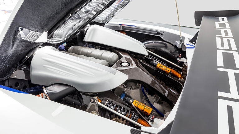 Porsche Carrera GT-R