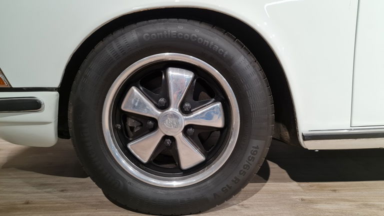 Porsche 911 S (F-Modell)