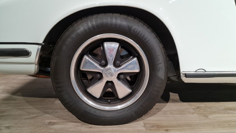 Porsche 911 S (F-Modell)