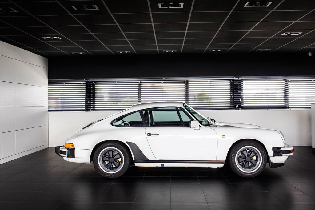 Porsche 911 Carrera 3.2