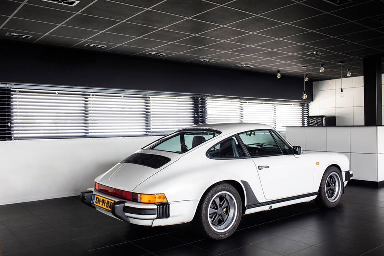Porsche 911 Carrera 3.2