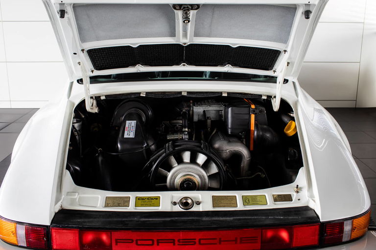 Porsche 911 Carrera 3.2
