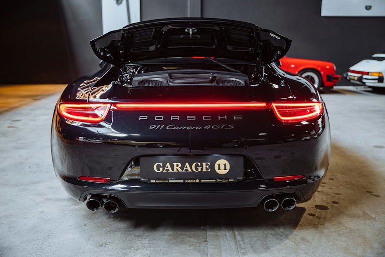 Porsche 991 Carrera 4 GTS