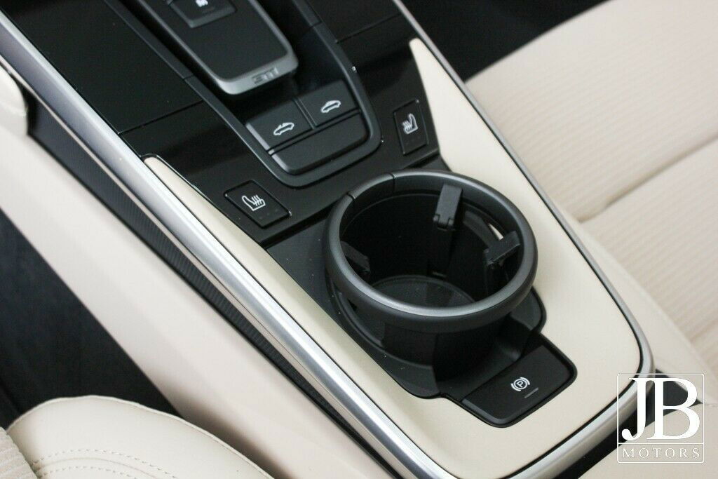 Porsche 992 Heritage Design Edition