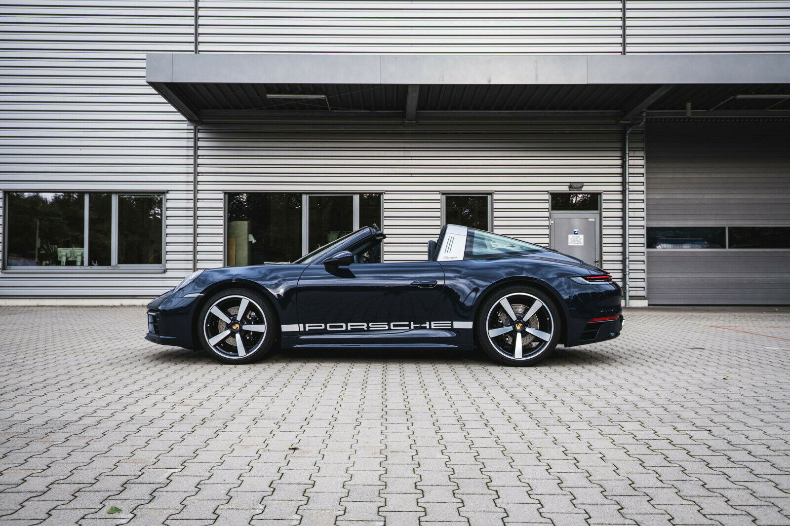 Porsche 992 Carrera 4S