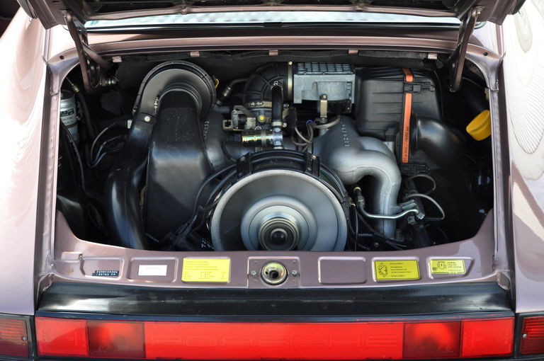 Porsche 911 Carrera 3.2 (KAT)