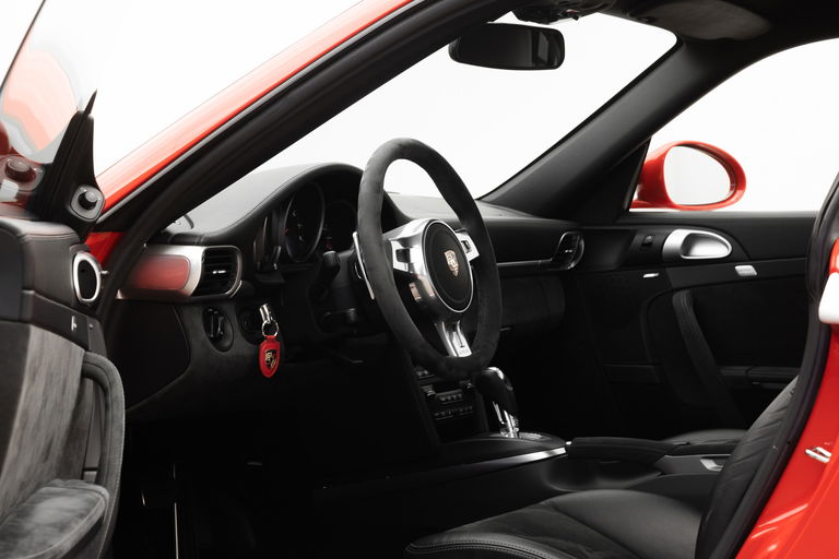 Porsche 997.2 Carrera GTS