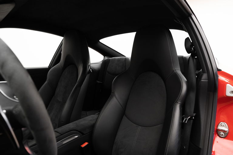 Porsche 997.2 Carrera GTS