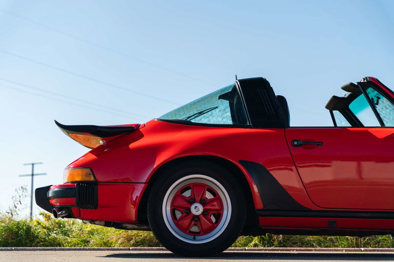 Porsche 911 Carrera 3.2