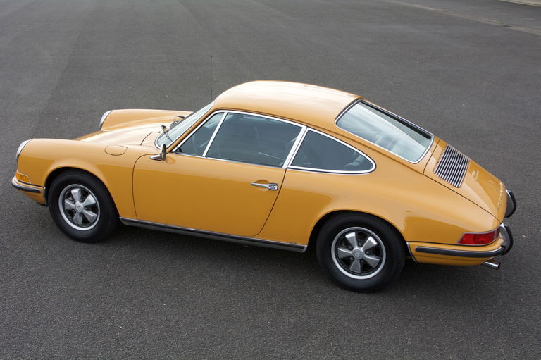 Porsche 911 E
