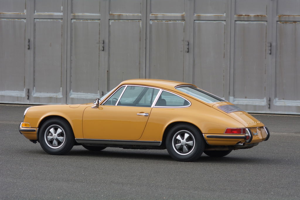 Porsche 911 E