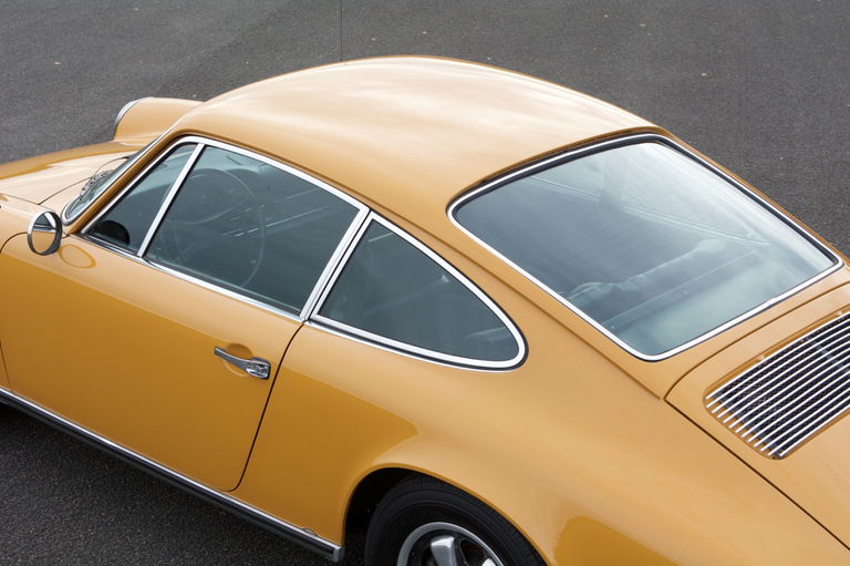 Porsche 911 E