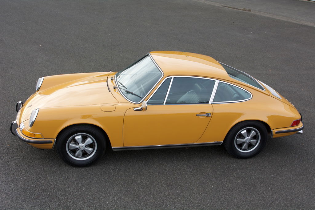 Porsche 911 E