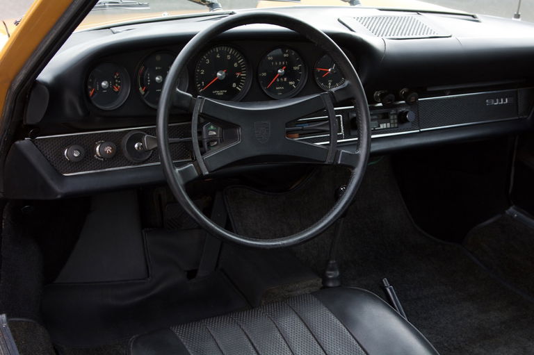 Porsche 911 E