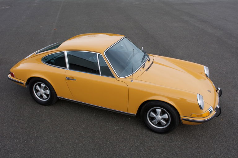 Porsche 911 E