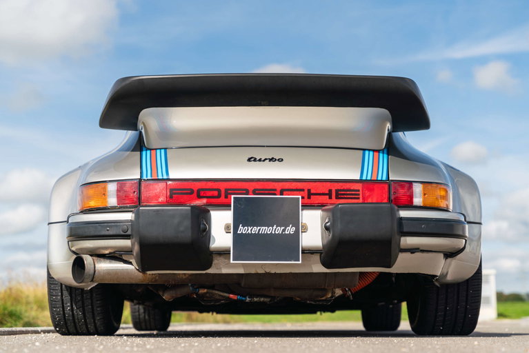 Porsche 911 Turbo 3.3 (US)