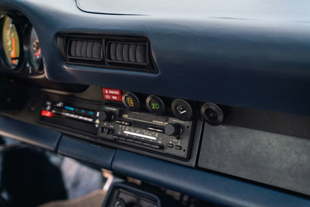 Porsche 911 Turbo 3.3 (US)