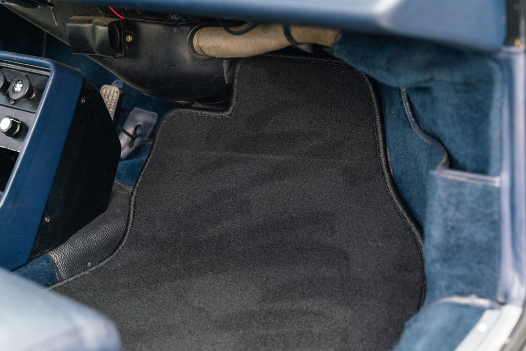 Porsche 911 Turbo 3.3 (US)