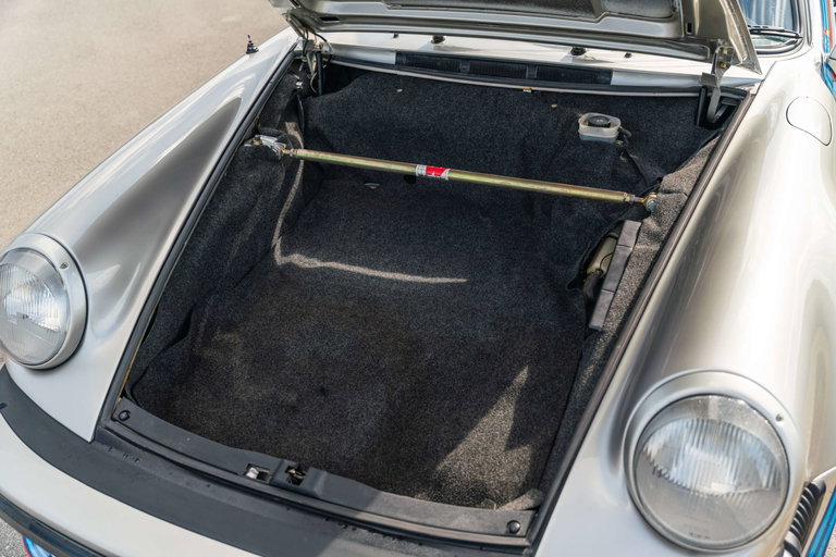 Porsche 911 Turbo 3.3 (US)