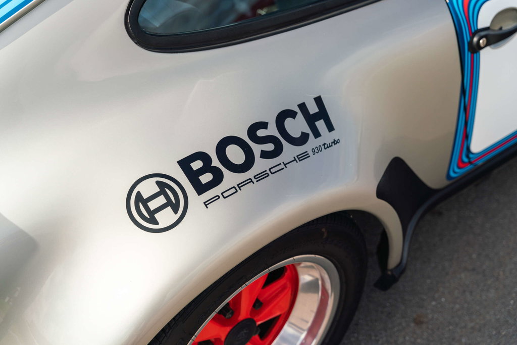 Porsche 911 Turbo 3.3 (US)