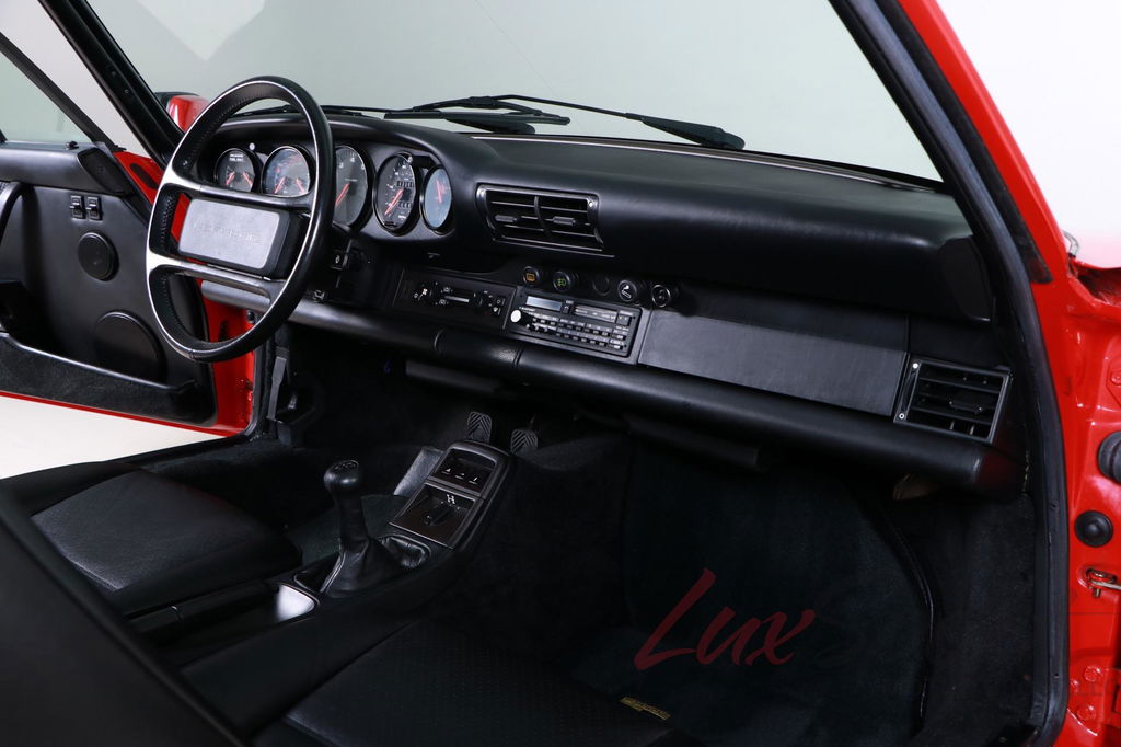 Porsche 964 Carrera 4