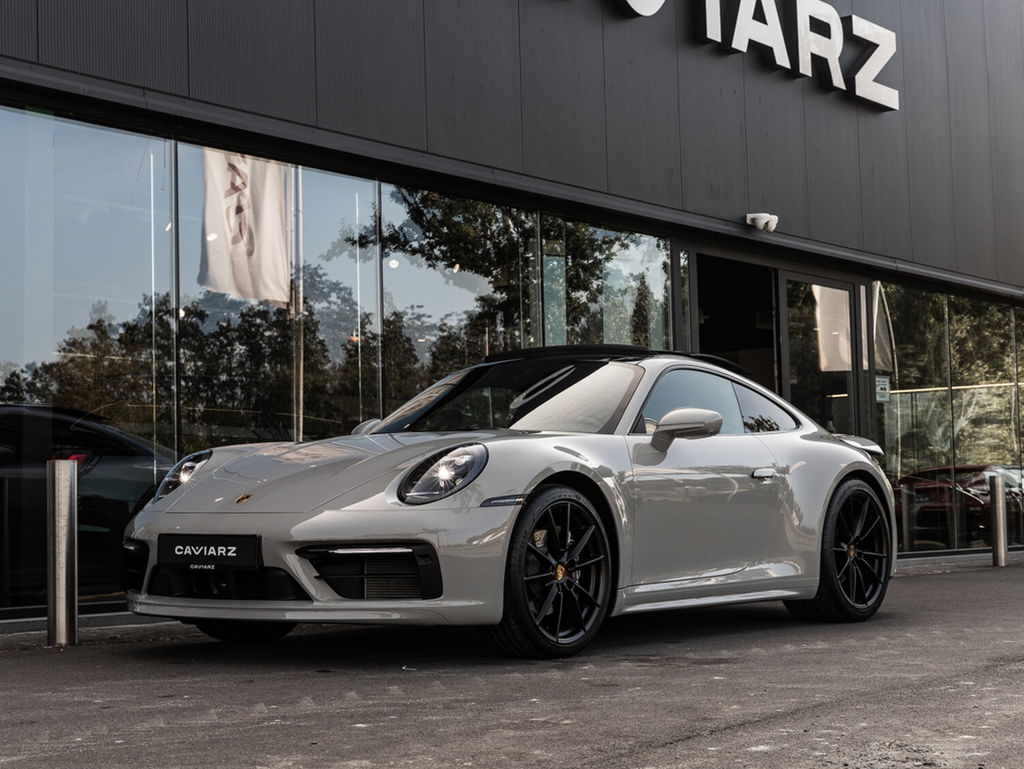 Porsche 992 Carrera