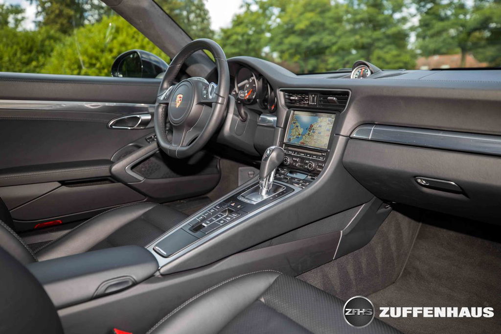 Porsche 991 Carrera 4