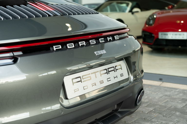 Porsche 992 Carrera 4S