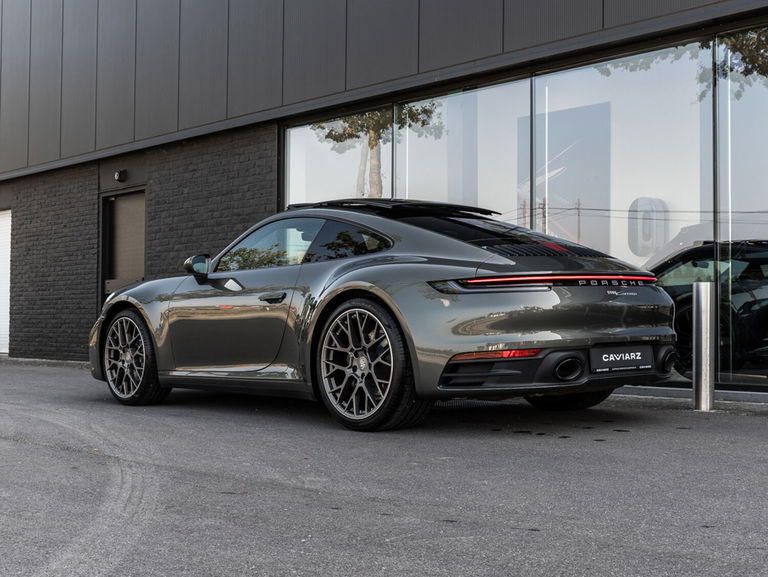 Porsche 992 Carrera