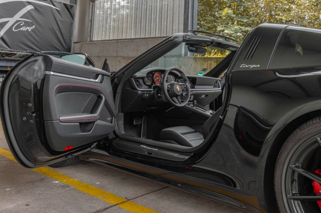 Porsche 992 Targa 4S