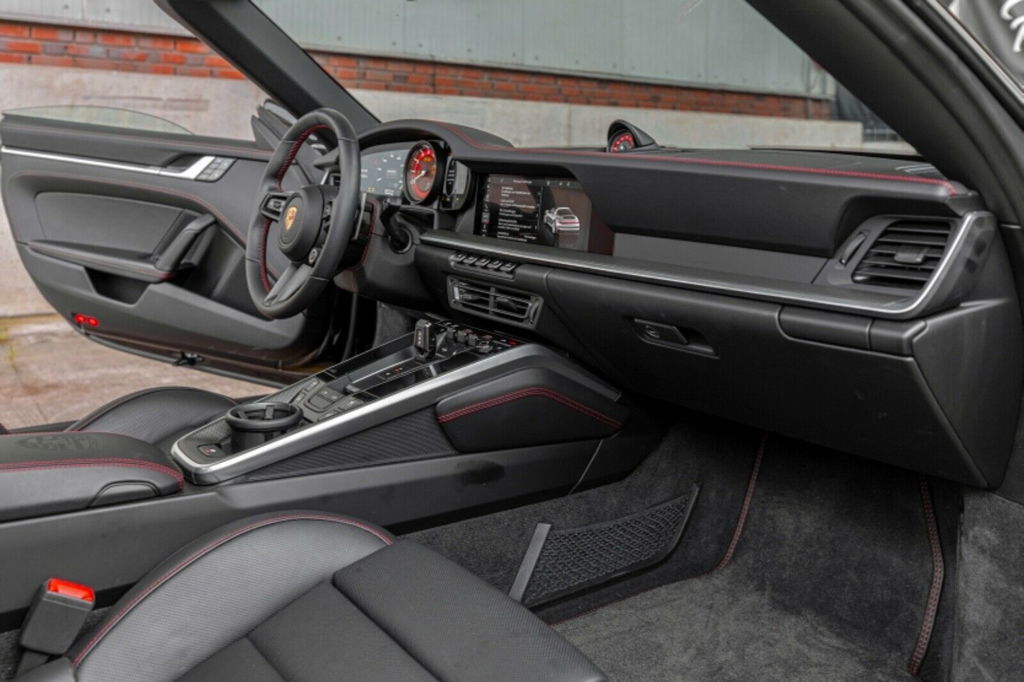 Porsche 992 Targa 4S