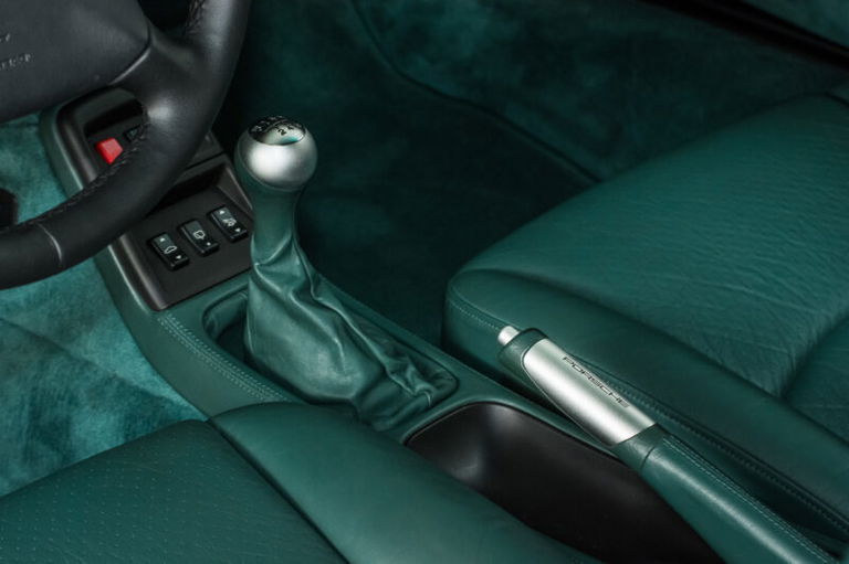 Porsche 993 Carrera 4S