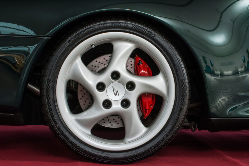 Porsche 993 Carrera 4S