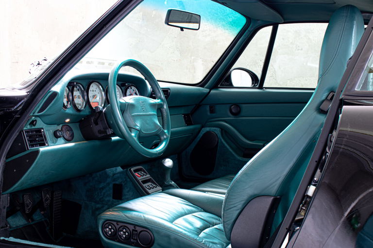 Porsche 993 Carrera 4S