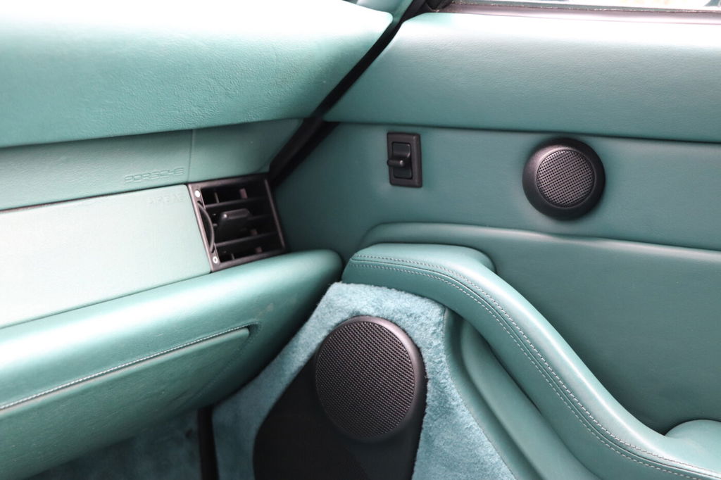 Porsche 993 Carrera 4S