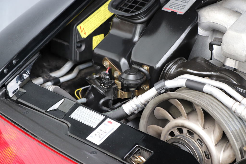 Porsche 993 Carrera 4S