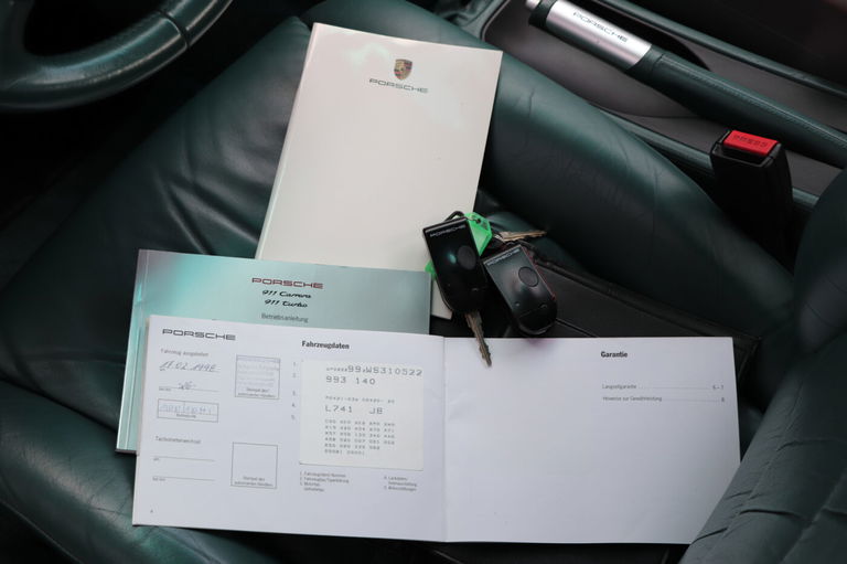 Porsche 993 Carrera 4S