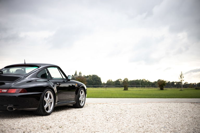 Porsche 993 Carrera 4S