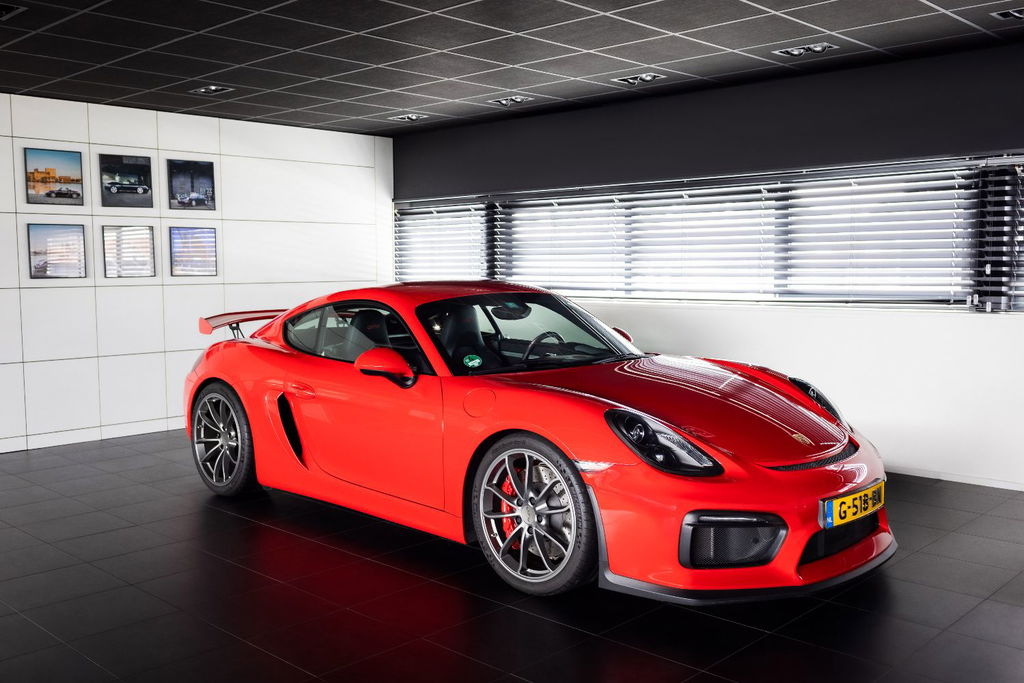 Porsche 981 Cayman GT4