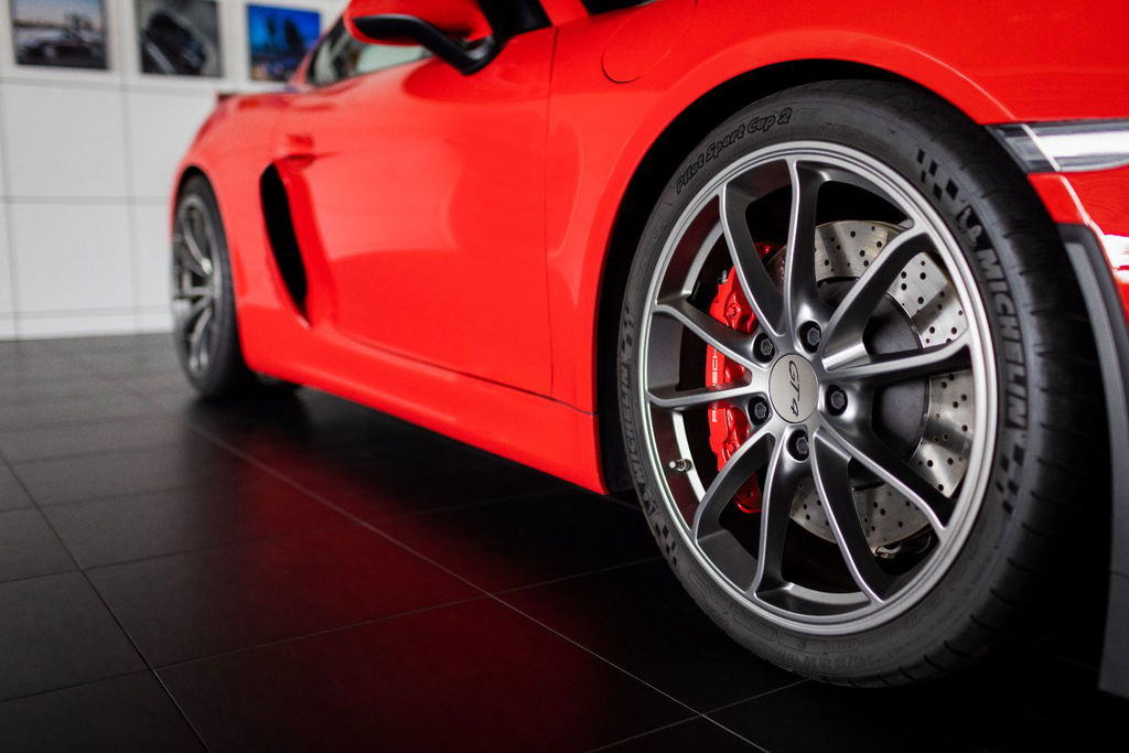 Porsche 981 Cayman GT4