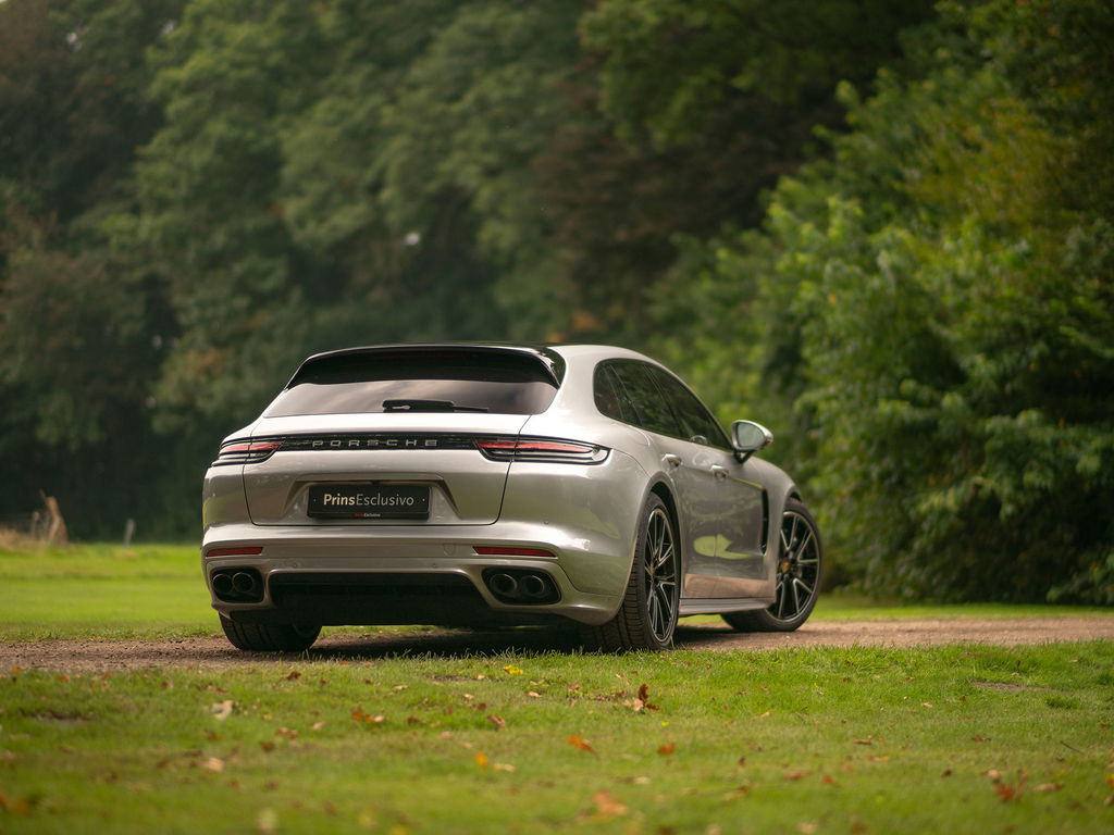 Porsche Panamera 4 E-Hybrid