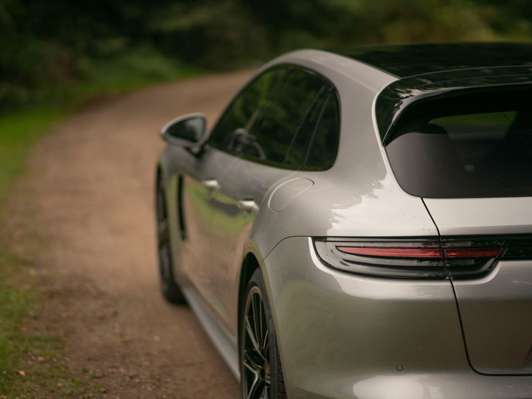 Porsche Panamera 4 E-Hybrid