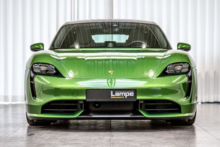 Porsche Taycan Turbo