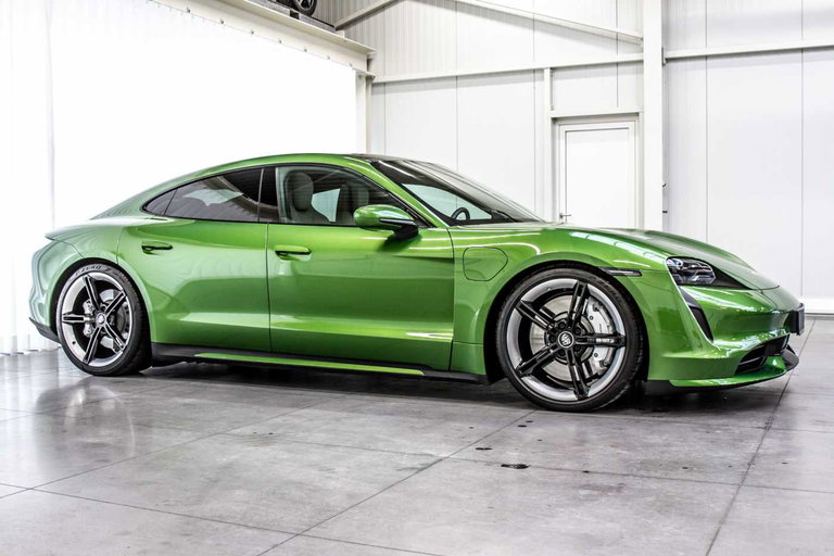 Porsche Taycan Turbo