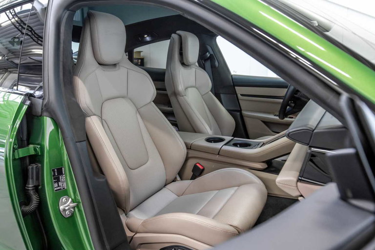 Porsche Taycan Turbo