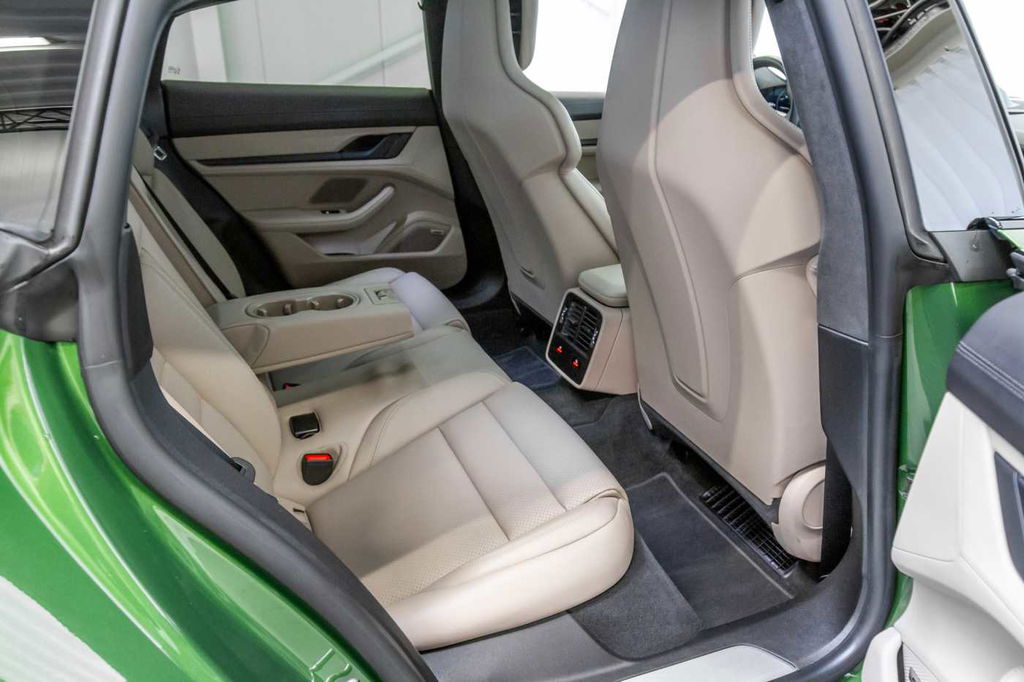 Porsche Taycan Turbo