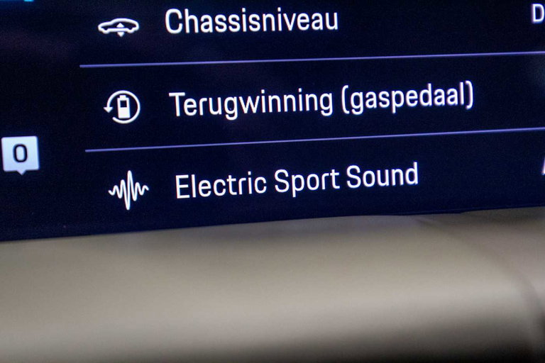 Porsche Taycan Turbo