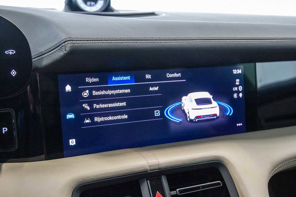 Porsche Taycan Turbo