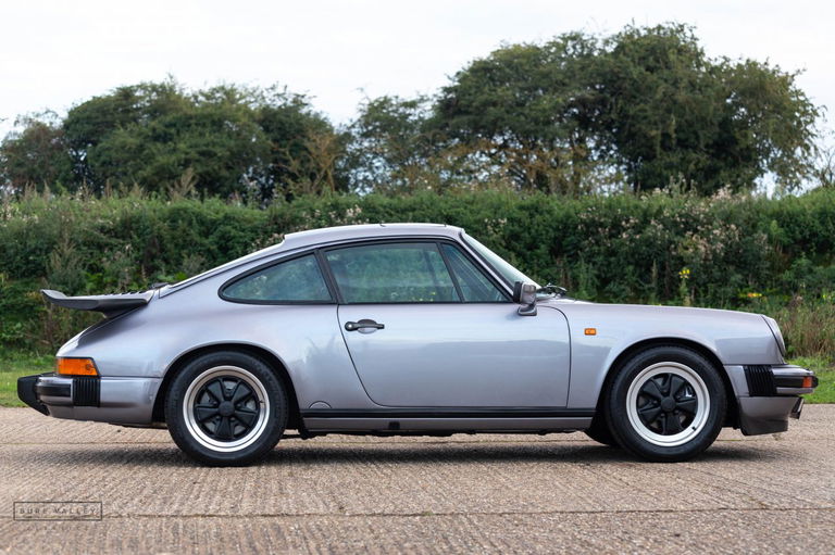 Porsche 911 Carrera 3.2 Supersport
